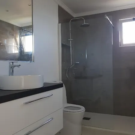 The Sunrise Of Your Dreams With Total Ocean View With New Modern Kitchens Apartament Funchal (Madeira)